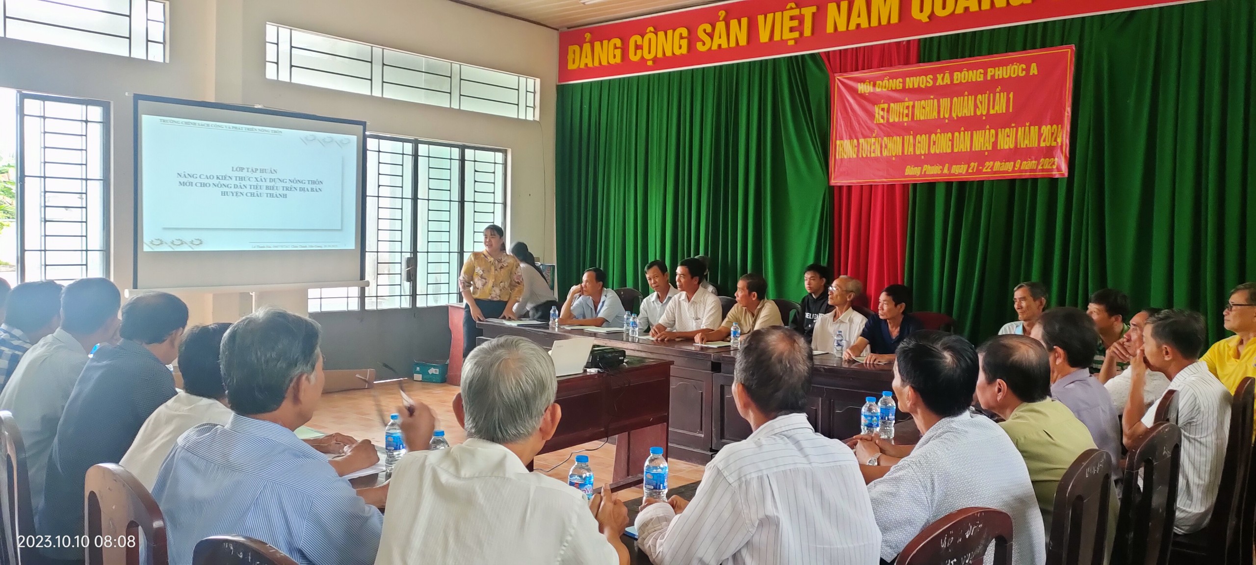 Lớp tập huấn nâng cao kiến thức xây dựng nông thôn mới cho nông dân tiêu biểu tại tỉnh Hậu Giang