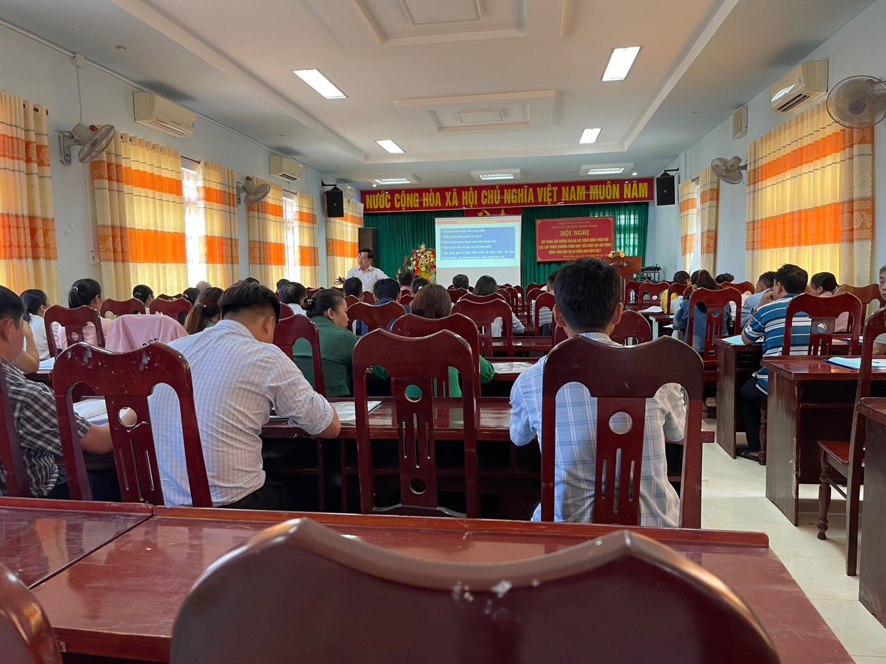 Lớp bồi dưỡng kiến thức xây dựng nông thôn mới. tại Thị xã Đông Hoà, tỉnh Phú Yên