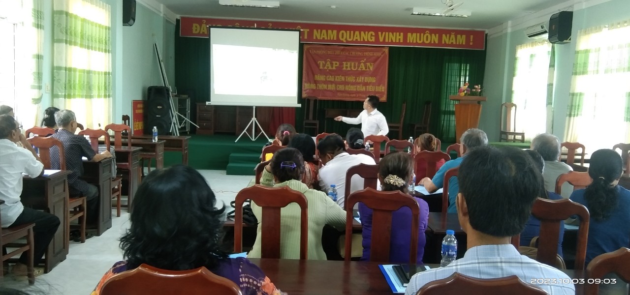 Lớp tập huấn nâng cao năng lực xây dựng nông thôn mới cho ban phát triển ấp tại tỉnh Hậu Giang