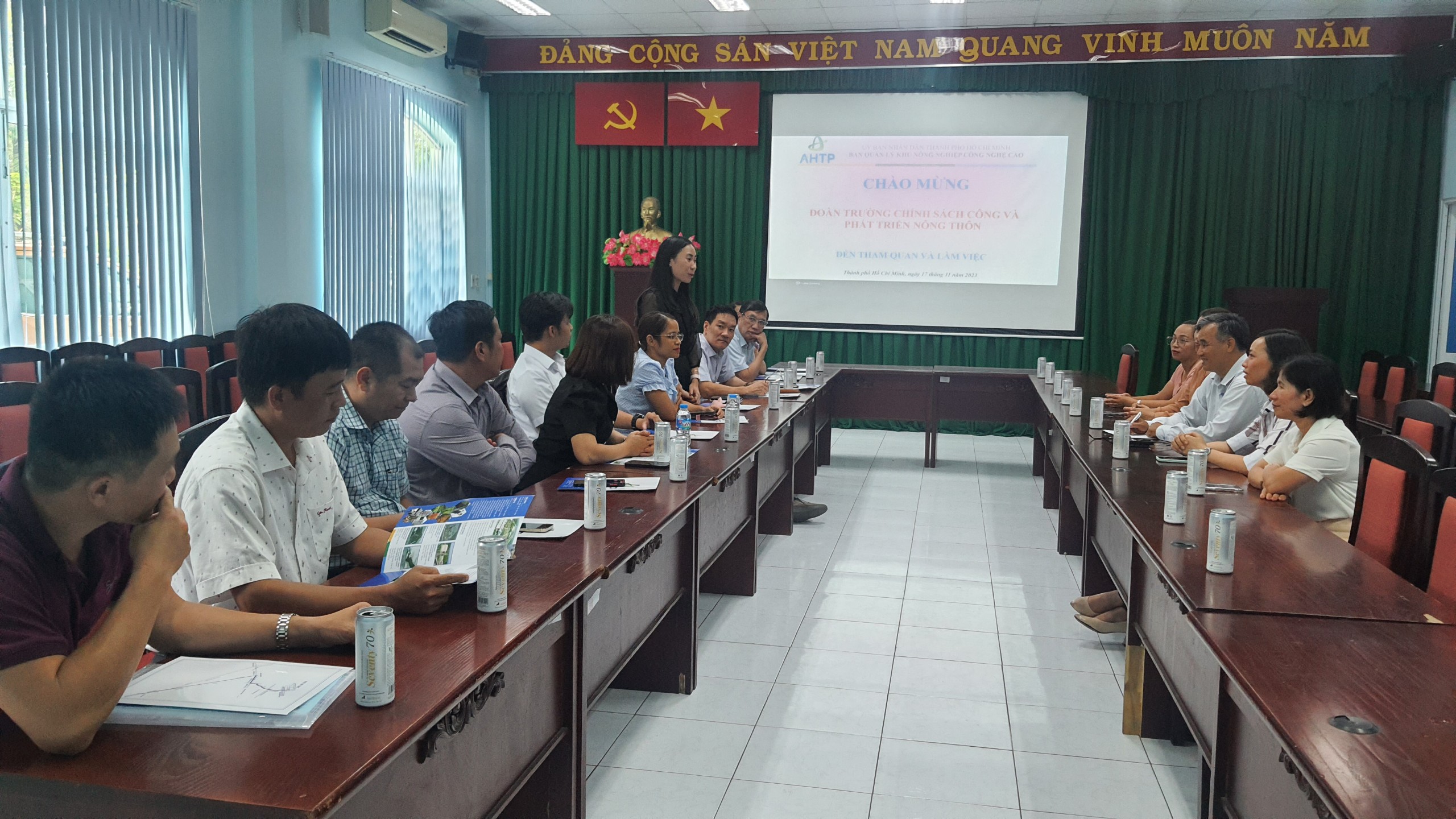 Tổ chức đoàn tham quan thực tế tại Khu Nông nghiệp Công nghệ cao TPHCM