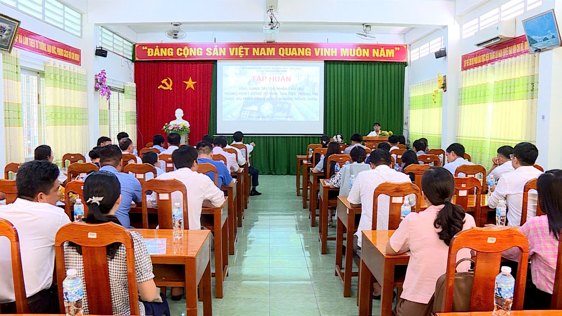 Ứng Dụng Trí Tuệ Nhân Tạo Trong Khuyến Nông tại Vĩnh Long