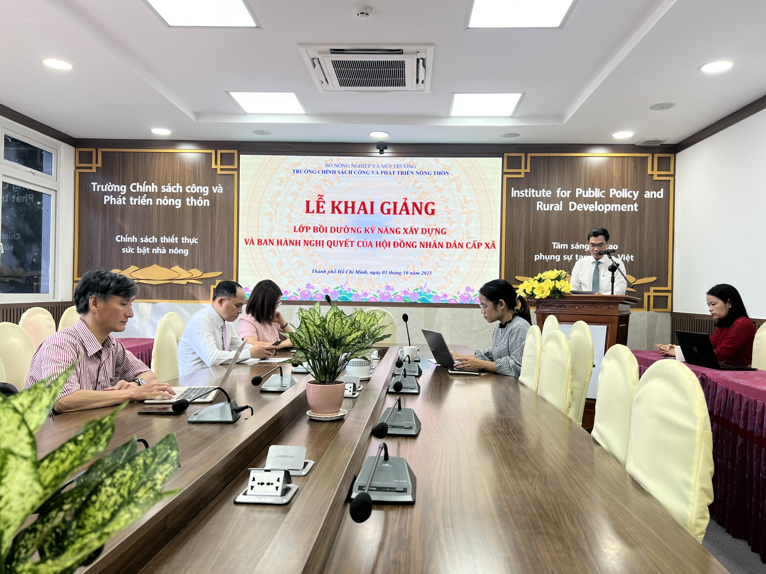 Lớp Bồi dưỡng Kỹ năng Xây dựng và Ban hành Nghị quyết của HĐND cấp xã – Lớp thứ nhất