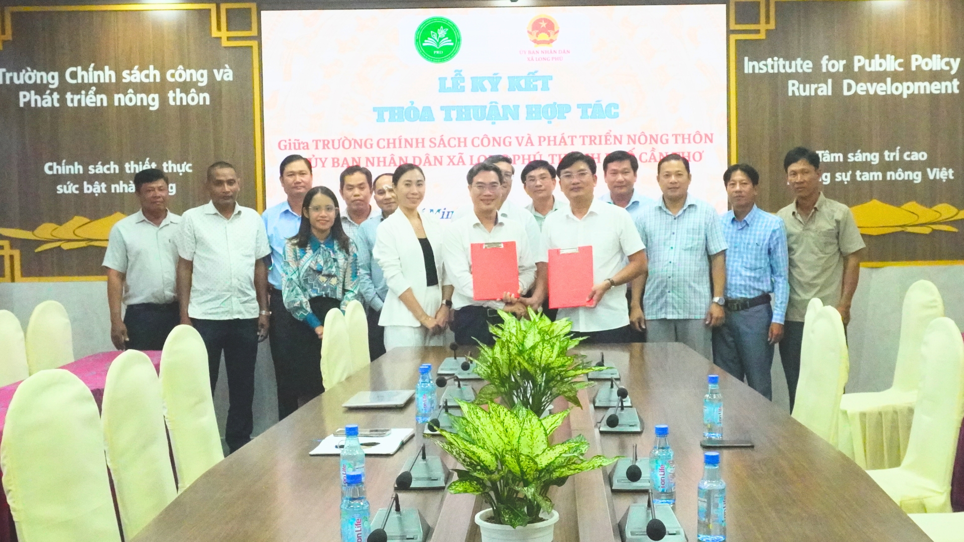 Hợp tác với Uỷ ban nhân dân xã Long Phú, Thành phố Cần Thơ