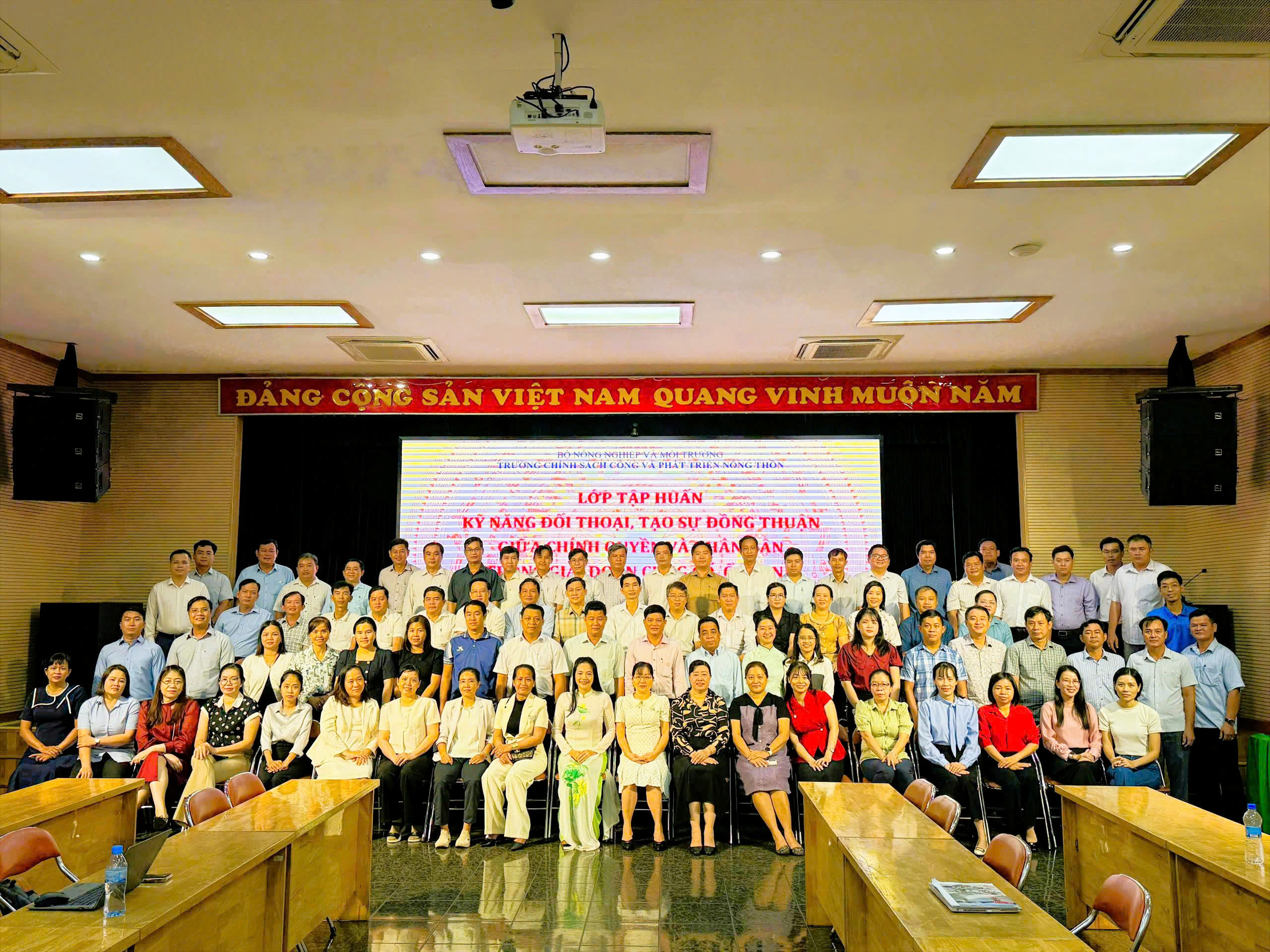 Kỹ năng đối thoại chính quyền và nhân dân: Chìa khóa đồng thuận