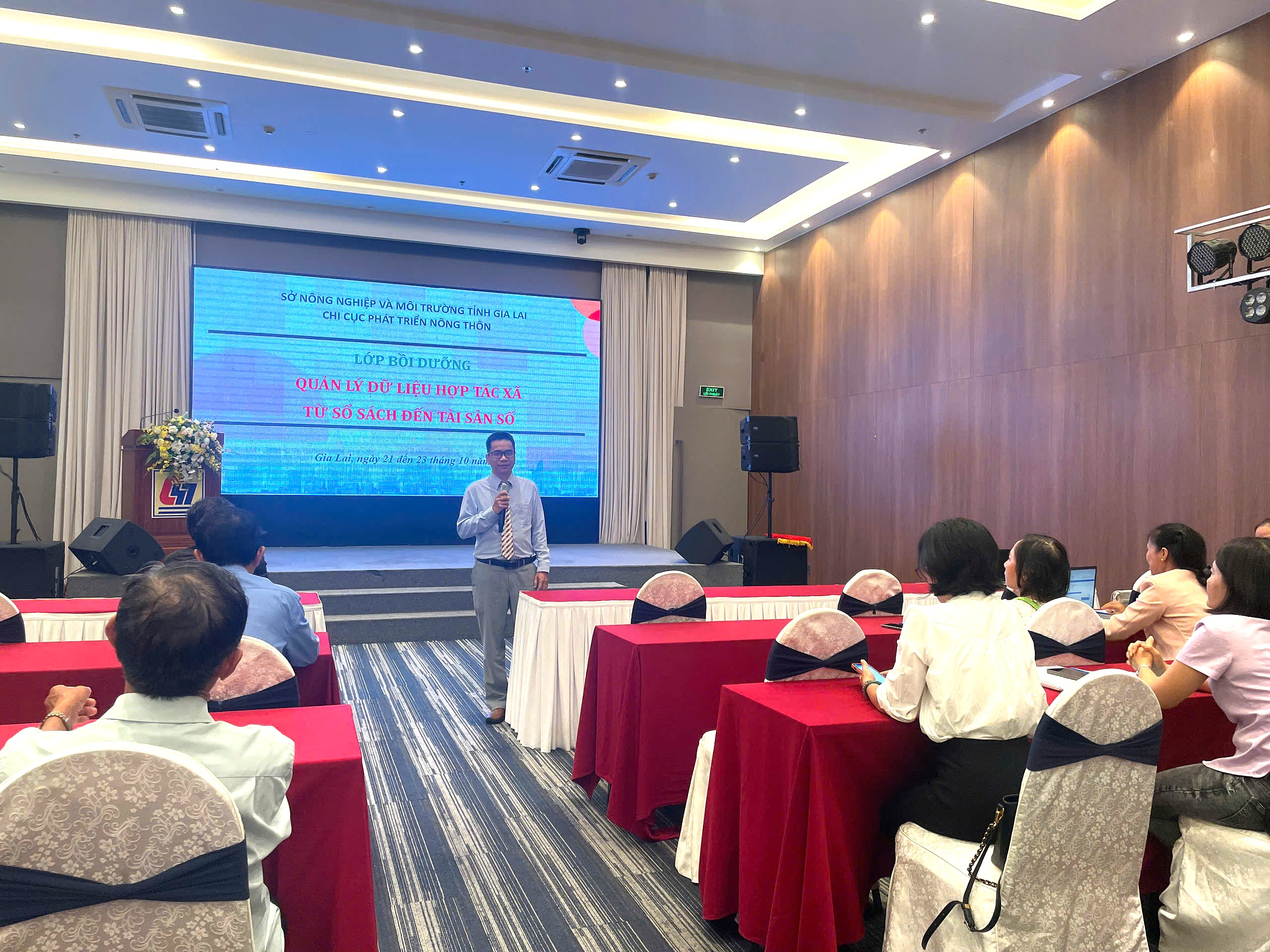 Chuỗi bồi dưỡng Quản lý dữ liệu Hợp tác xã từ sổ sách đến tài sản số tại Gia Lai