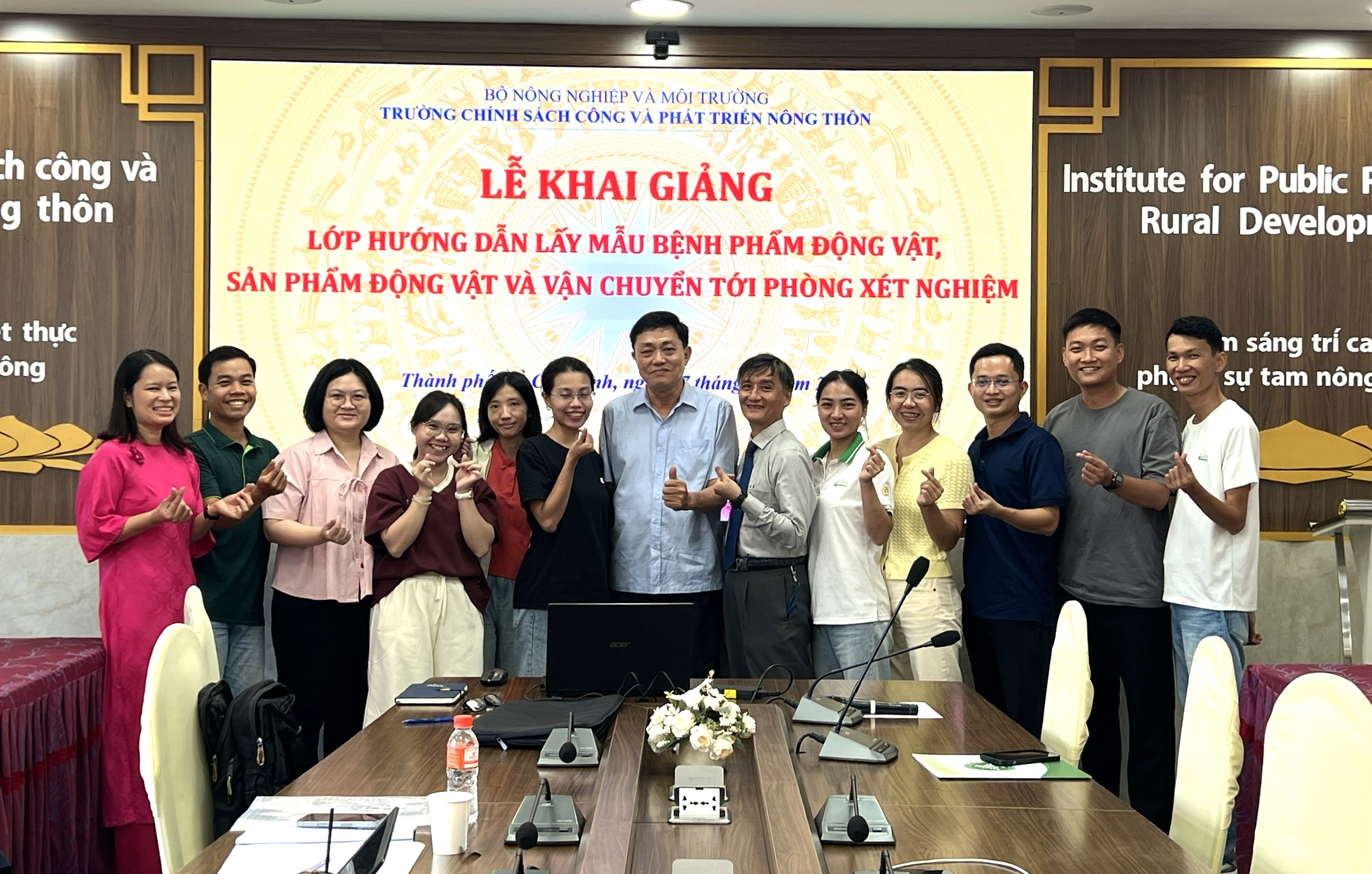 Khóa Tập Huấn Hướng Dẫn Lấy Mẫu Bệnh Phẩm Động Vật Và Vận Chuyển Tới Phòng Xét Nghiệm